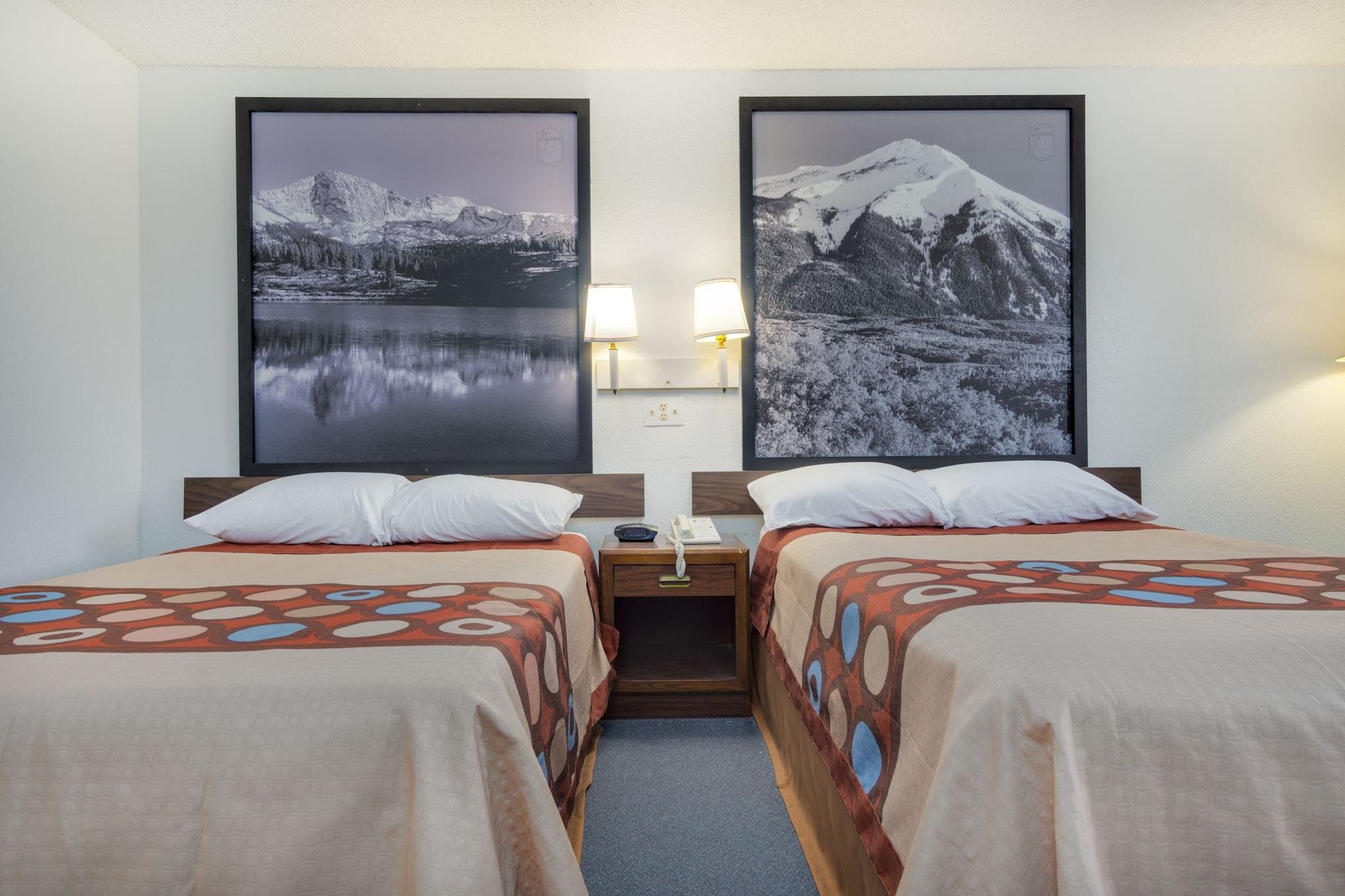 Super 8 By Wyndham Limon Hotell Eksteriør bilde