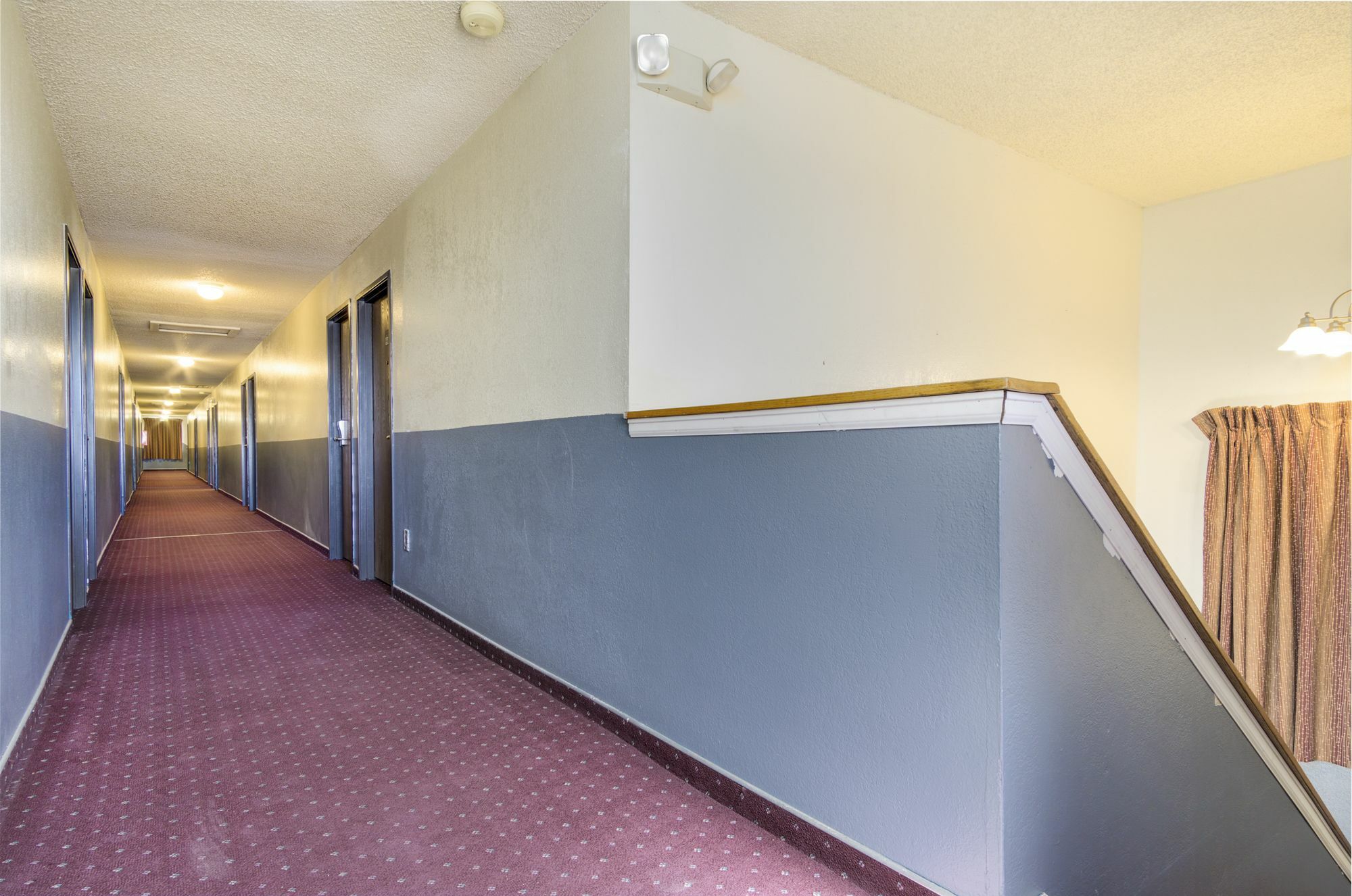 Super 8 By Wyndham Limon Hotell Eksteriør bilde